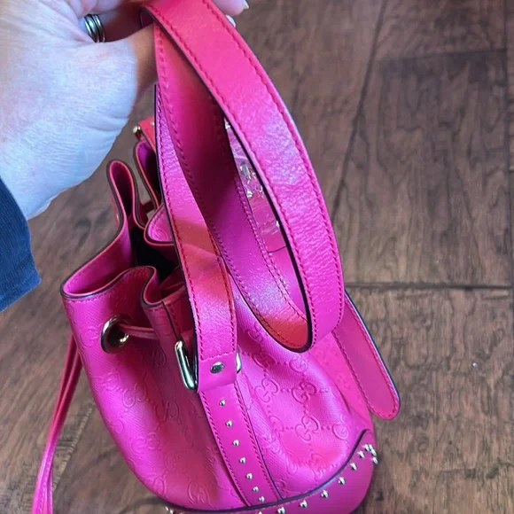 Stunning Gucci GG Guccissima Studded Bucket Bag - Picture 8 of 16